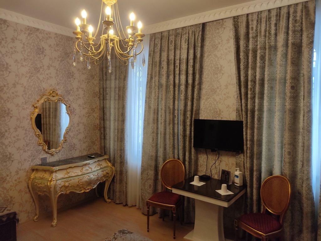Chambers Old City Hotel Баку Экстерьер фото