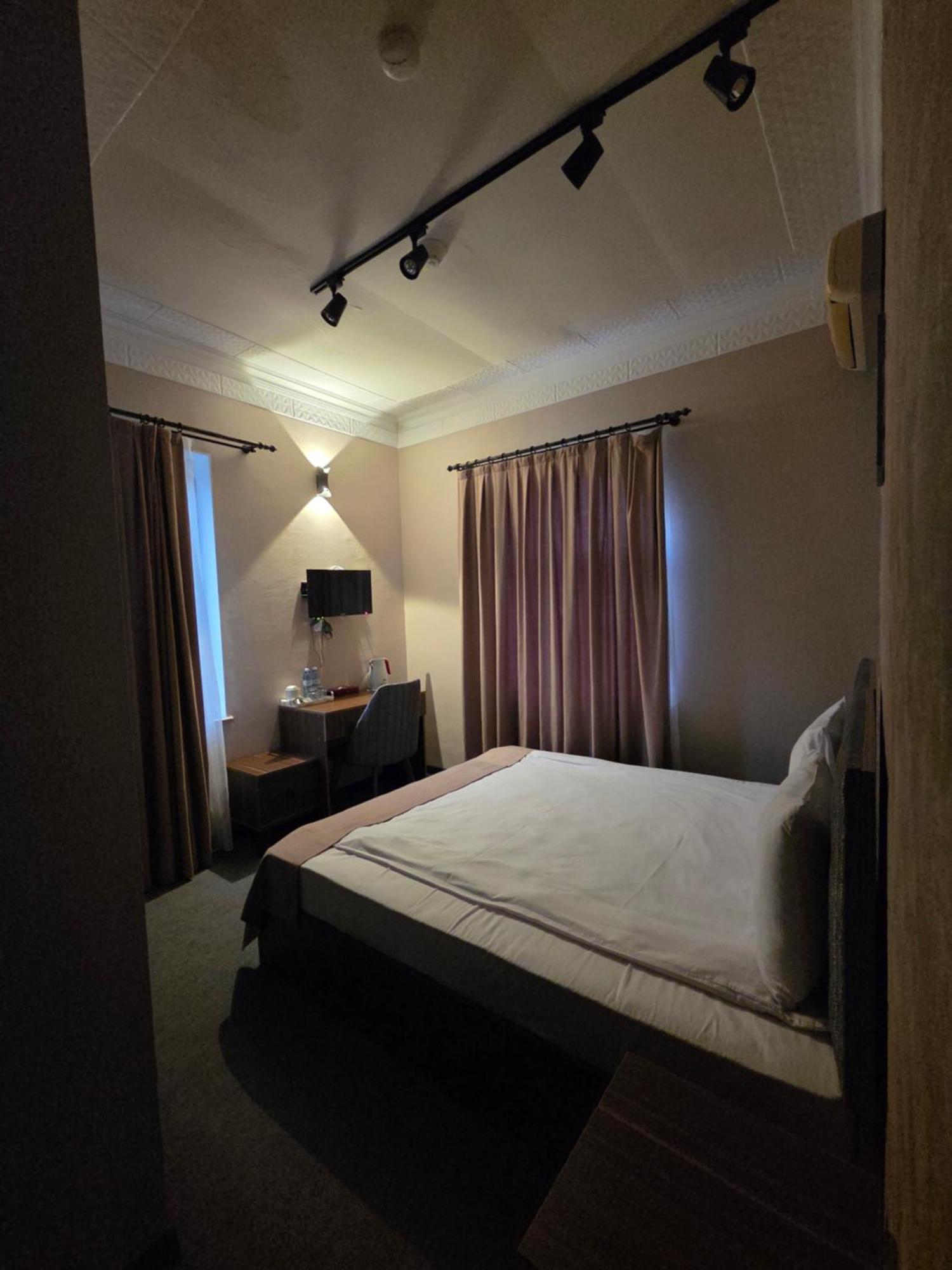 Chambers Old City Hotel Баку Экстерьер фото