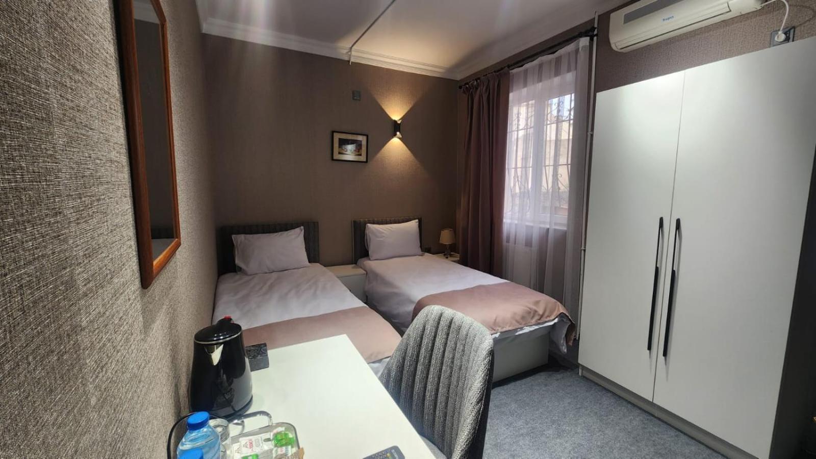 Chambers Old City Hotel Баку Экстерьер фото